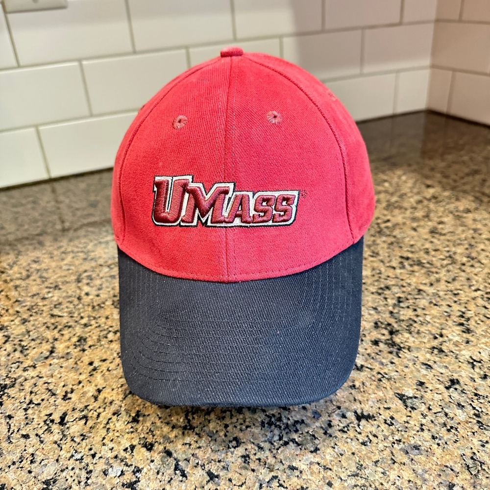 Vtg UMass Minutemen Adidas Adjustable Strap back Maroon Black Deadstock New